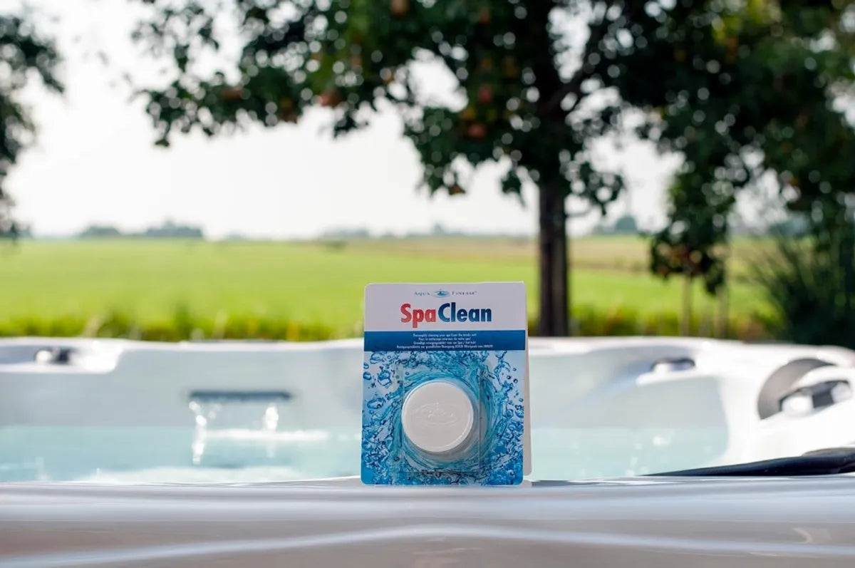 AquaFinesse SpaClean tablet reinigt grondig spa leidingen en apparatuur, verlengt levensduur, Aqua Finesse